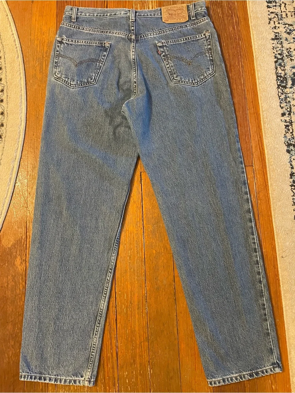 Vintage 1999 Levis 550 Medium Stonewash Jeans M110 Button Assembled DR US Cut